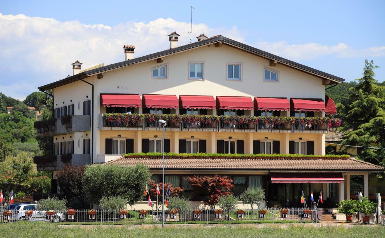 Hotel Da Roberto Λατζίζε Εξωτερικό φωτογραφία