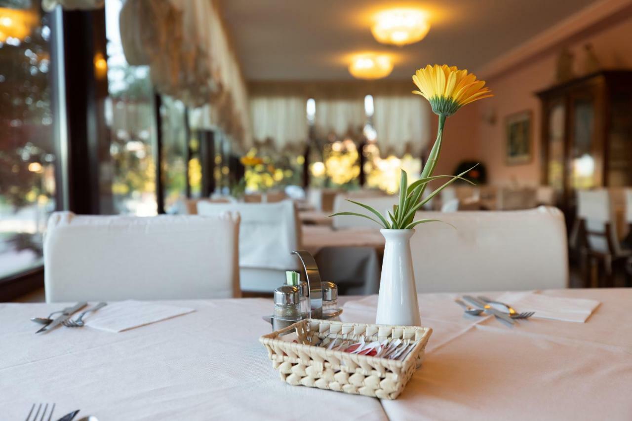 Hotel Da Roberto Λατζίζε Εξωτερικό φωτογραφία